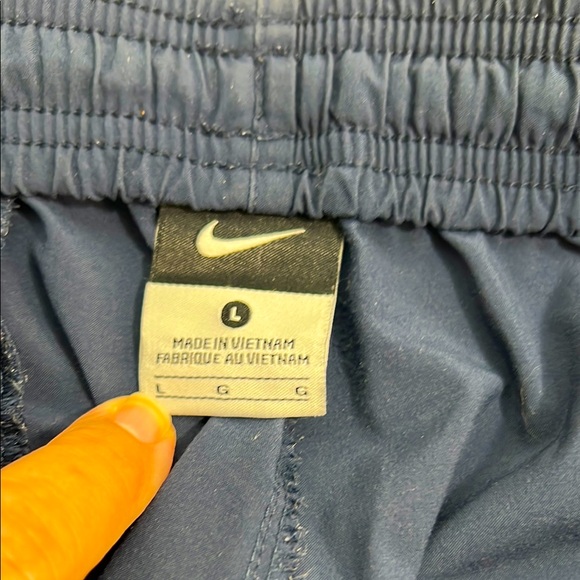 Nike Navy Blue Athletic Shorts zipper pockets L - Picture 6 of 9
